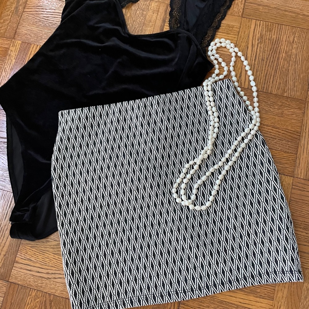 Zara mini skirt Small